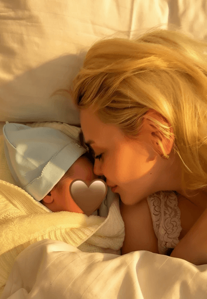 Гросу з дитиною Гросу з дитиною, син